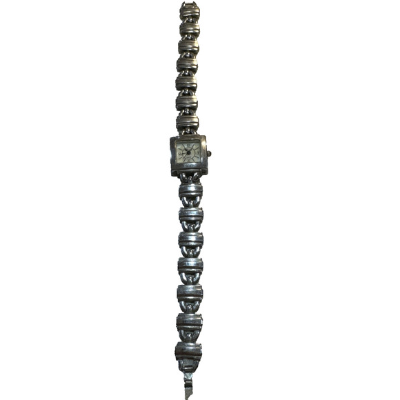 Woman’s Silver Link Bracelet Watch - Picture 1 of 3